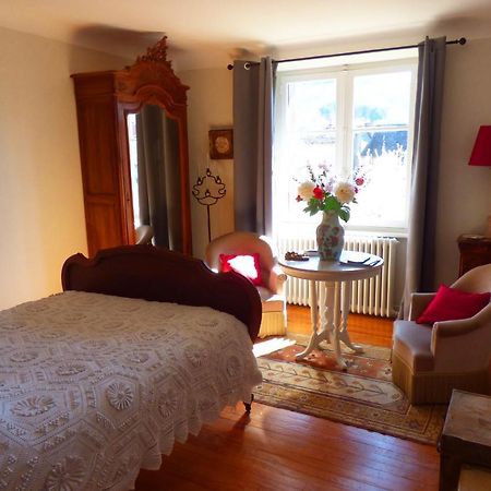 L'Oustal Bed & Breakfast Sainte-Eulalie-d'Olt Eksteriør bilde