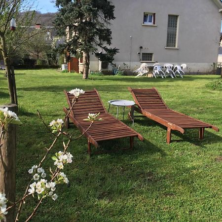 L'Oustal Bed & Breakfast Sainte-Eulalie-d'Olt Eksteriør bilde